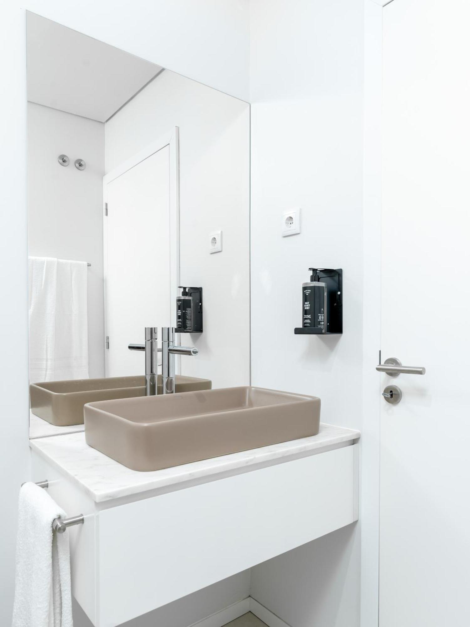 Limehome Evora Rua De Machede 61 Room photo